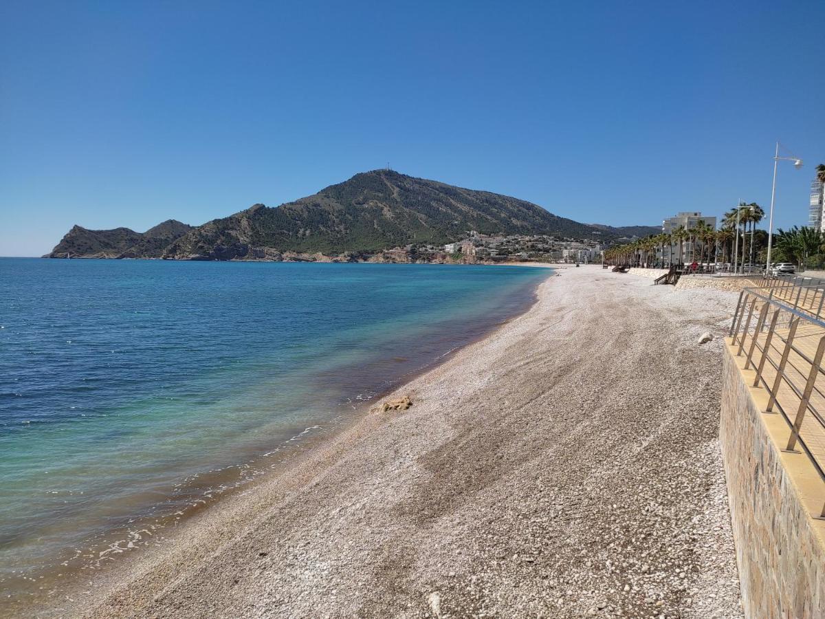 Albir-Beach Apartments アルビール エクステリア 写真