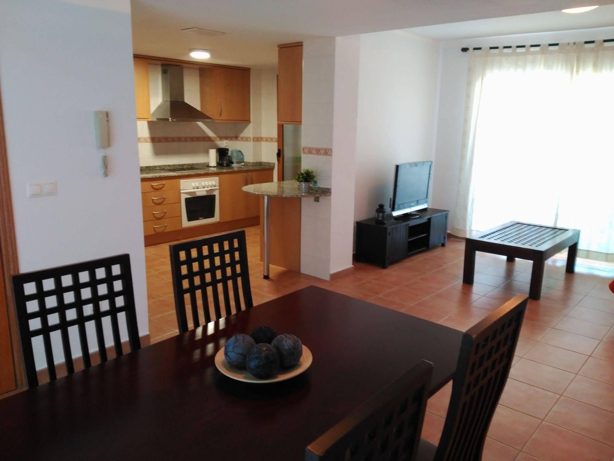 Albir-Beach Apartments アルビール エクステリア 写真