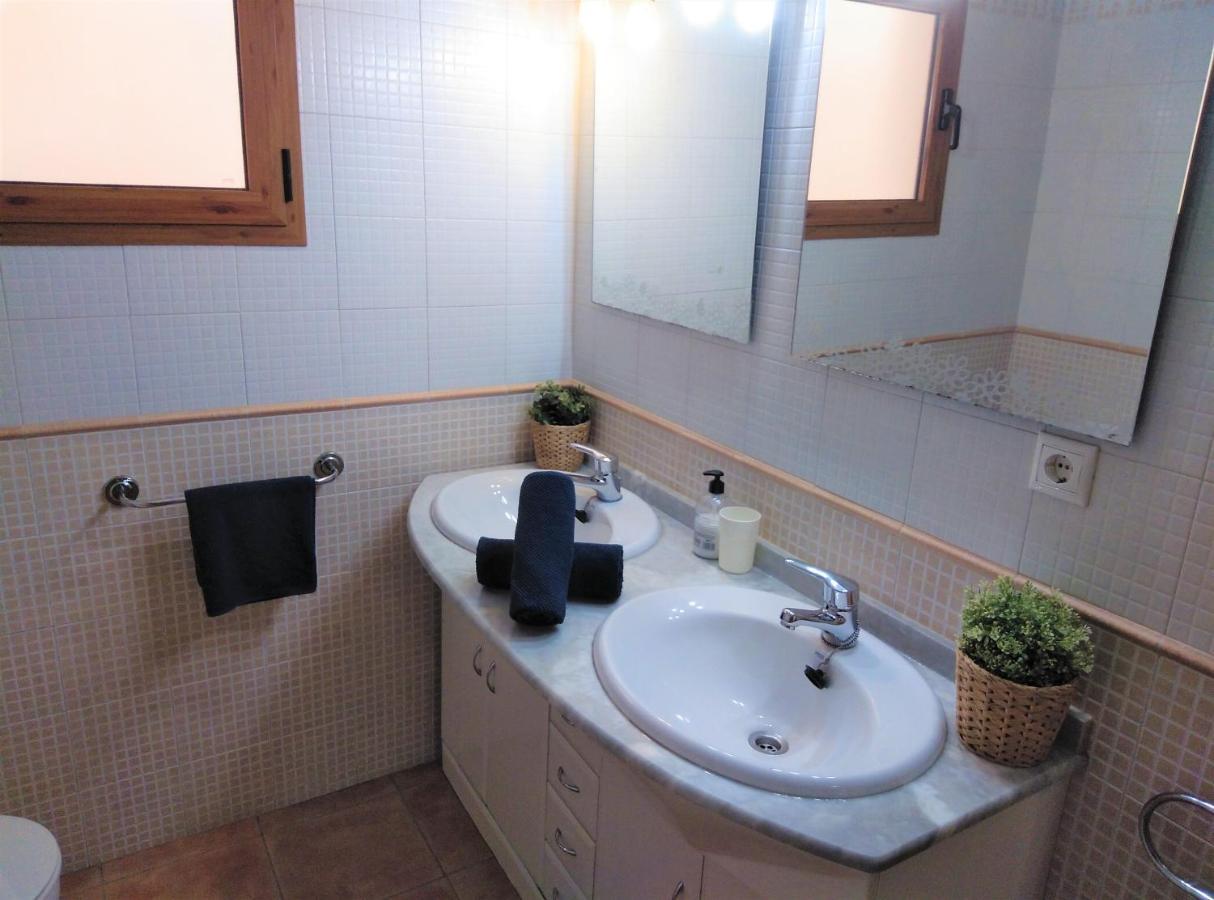 Albir-Beach Apartments アルビール エクステリア 写真