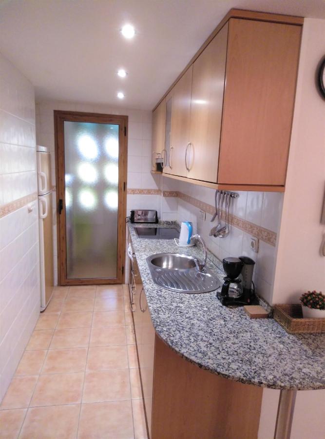Albir-Beach Apartments アルビール エクステリア 写真